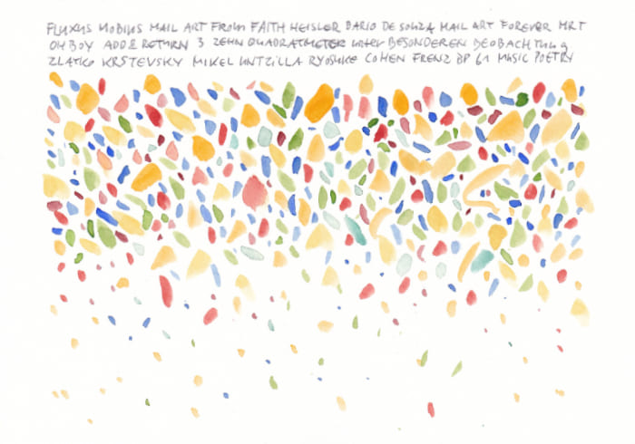 Das Bild zeigt eine aquarellartige Komposition, die aus einer Vielzahl von farbigen, unregelmässig geformten Fragmenten besteht, die von oben nach unten auf einem weissen Hintergrund fallen, was einen spielerischen Effekt erzeugt. Postkarte Mail Art Arte Postale