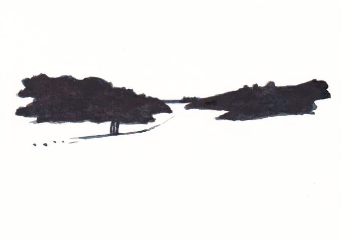 Ein minimalistisches Aquarell zeigt eine Schneelandschaft mit Baumsilhouetten und einem fließenden Weg - Postkarte Mail Art Arte Postale